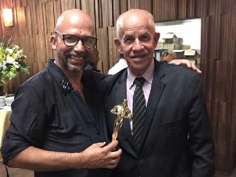 Flávio com o jornalista Ideumar Gonçalves Soares - Presidente da Folha de Curvelo