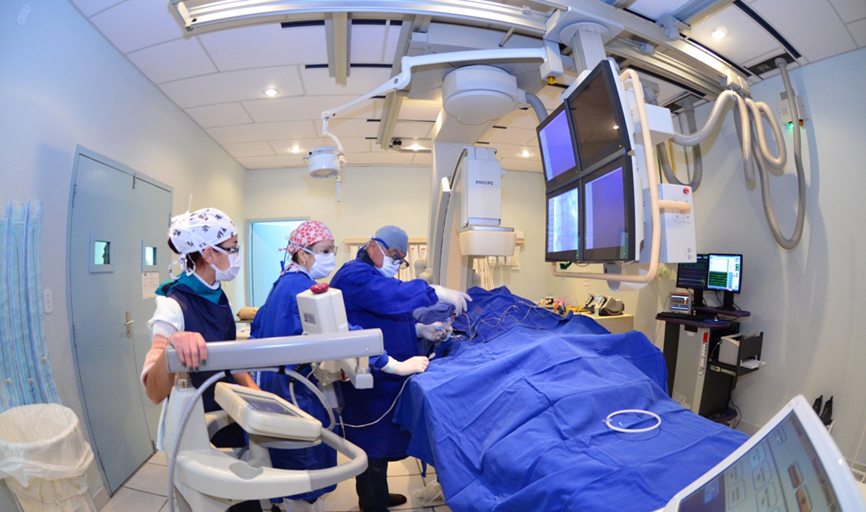 A intervenção cirúrgica foi realizada pela equipe de Hemodinâmica (HCI) que atua na Santa Casa
