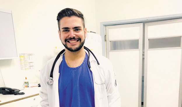 O paraisense Evandro Dias se mudou para Argentina  onde estuda em faculdade de medicina em Rosário