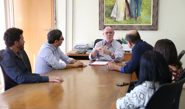 Lideranças da região foram recebidos pelo prefeito Barjas Negri, em seu gabinete em Piracicaba