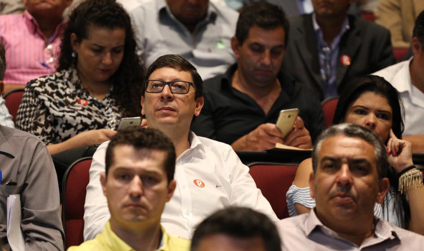Prefeito de Paraíso Walker Américo participou do evento em Belo Horizonte
