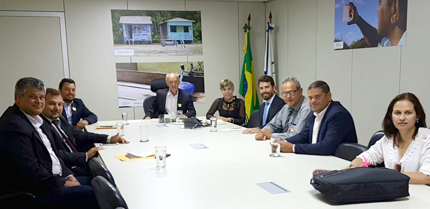 Reunião na FUNASA com prefeito José Carlos