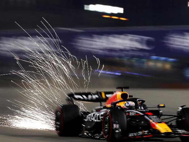 Max Verstappen não teve adversários na prova de abertura da F1