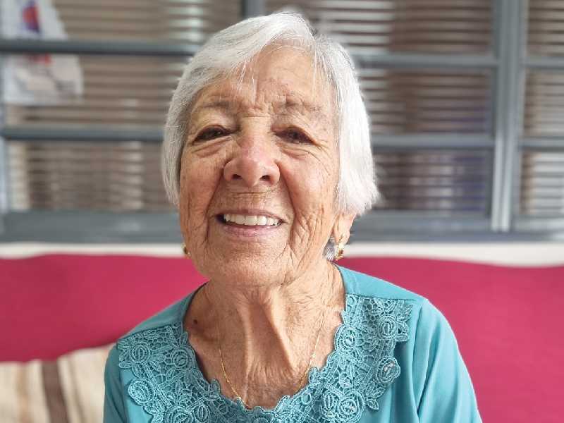 Aos 82 anos recém-completados, Dona Naná demonstra alegria com o novo posto de coleta de Paraíso e fala em sonho realizado