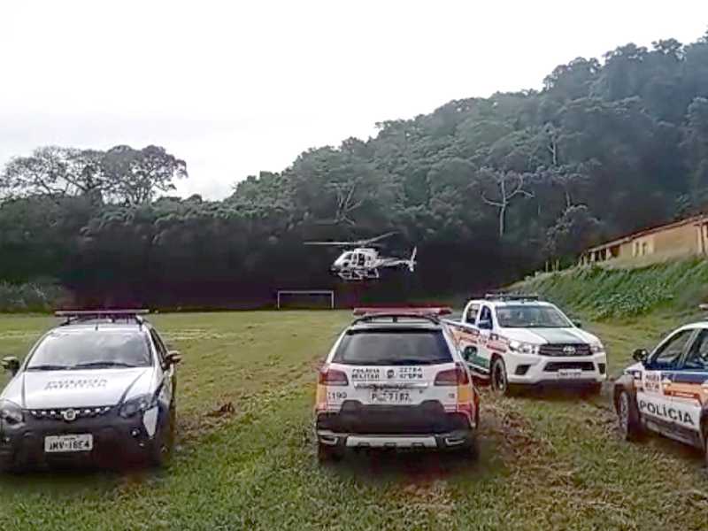 Helicóptero Pégasus da Polícia Militar está sendo utilizado nas buscas ao criminoso fugitivo