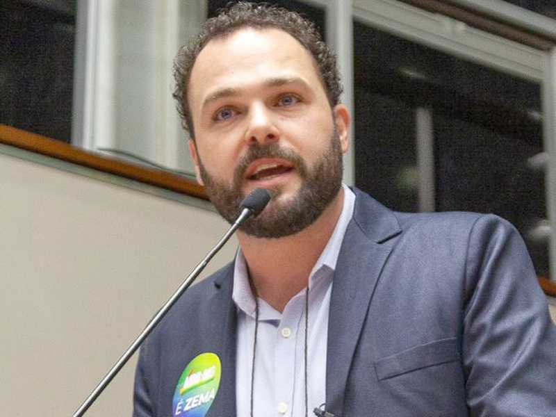 Ulisses Guimarães, candidato a deputado federal pelo MDB