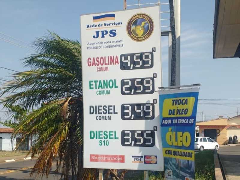 No Posto JPS , localizado na Av. Brasil no  Parque São Judas Tadeu é onde se vende o litro da gasolina e do etanol mais barato em Paraíso