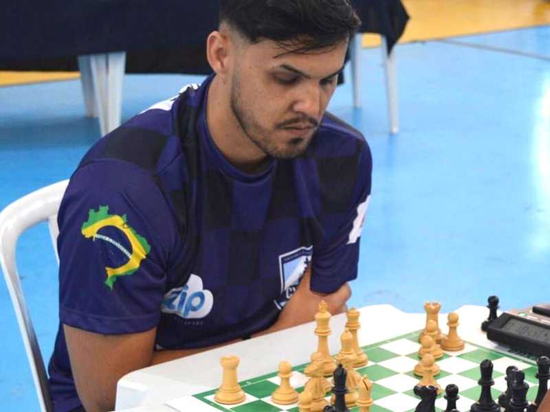 O Mestre Nacional Dwlyan Santos terminou na terceira colocação geral do torneio