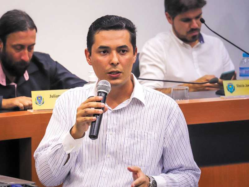 Secretário municipal de Educação e Cultura, Lucas Cândido de Oliveira