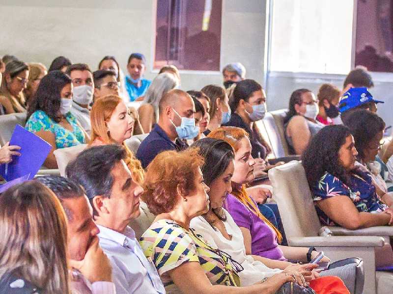Evento realizado no Teatro Municipal debateu políticas para o setor da saúde mental em Paraíso