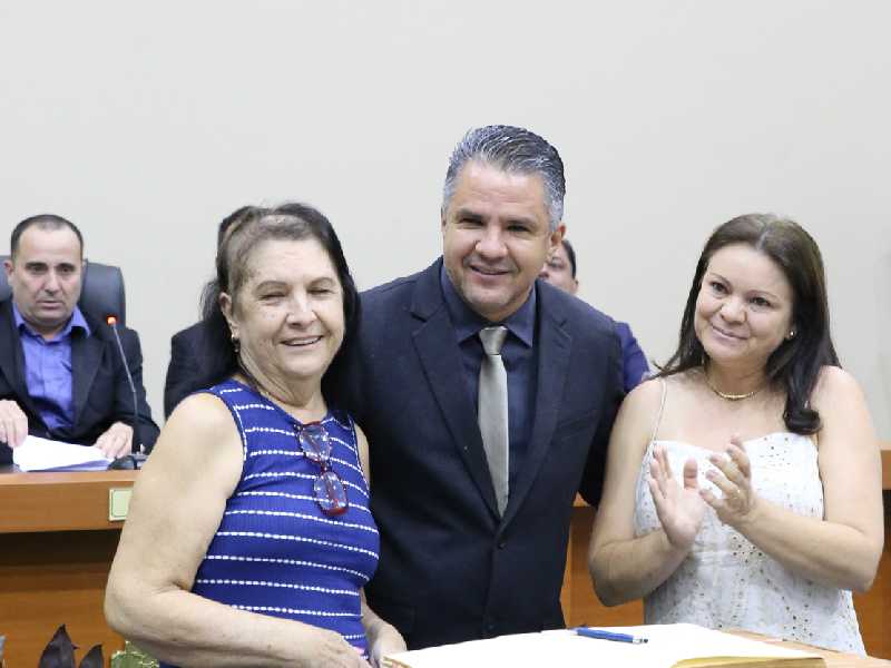 Prefeito Marcelo Morais sua mãe Dulce e sua esposa Vânia