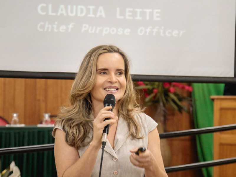  Cláudia Leite, especialista em estratégia, comunicação e sustentabilidade