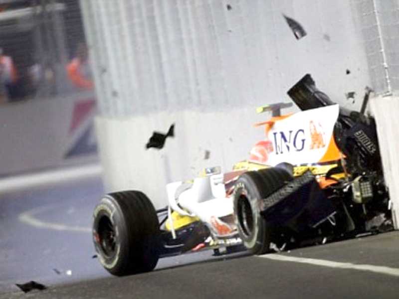 Batida proposital de Nelsinho Piquet mudou o caminho natural da F1 em 2008