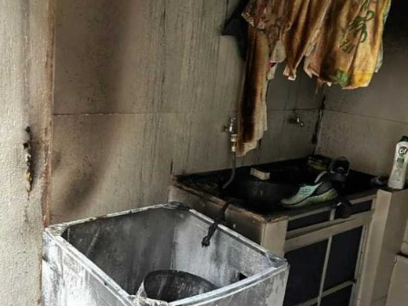 Máquina de lavar roupa ficou destruída com ocorrência do incêndio