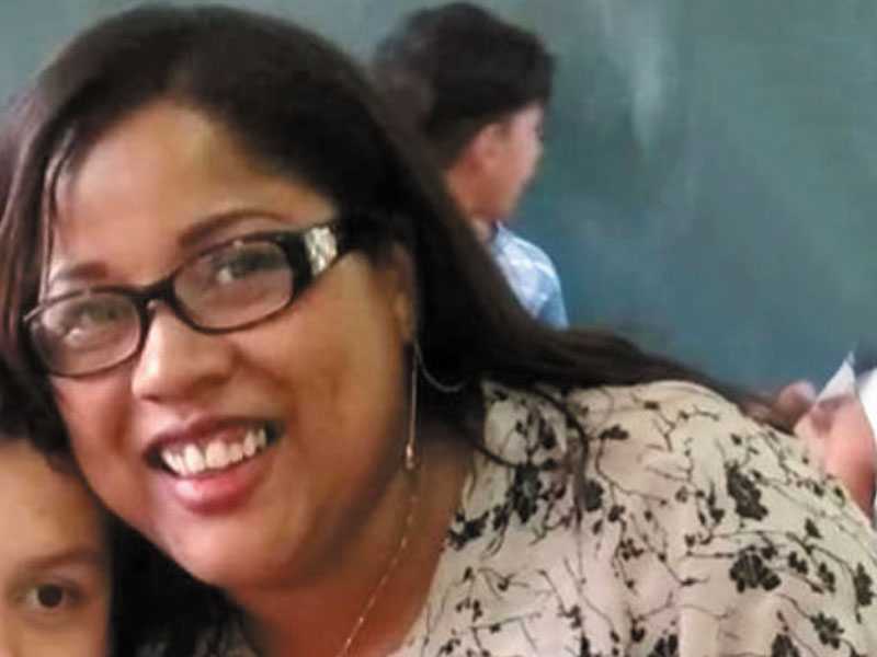 Professora Karina faleceu por complicações do covid-19, aos 44 anos