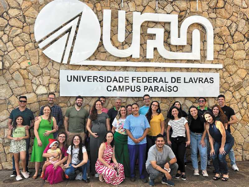 Equipe do campus da UFLA em Paraíso celebra ano de conquistas para a instituição